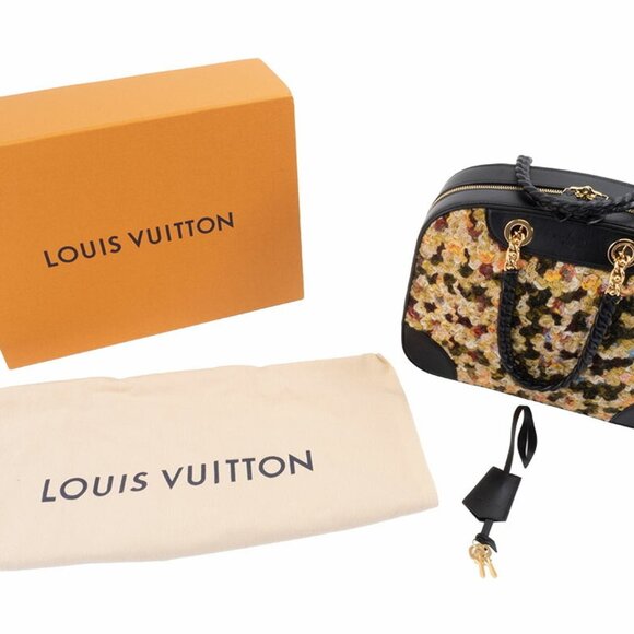 LOUIS VUITTON Black Bag - Picture 10 of 14